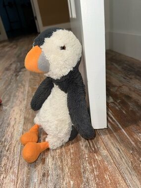 Jellycat super HTF/RARE bashful puffin